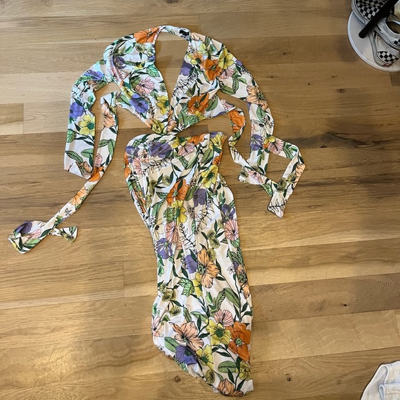 AFRM Assi cutout dress in vintage floral - Picture 4 of 5